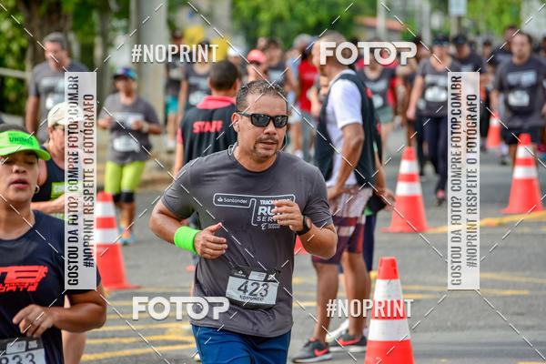 Buy your photos of the eventSantander Track&Field Run Series - Shopping da Bahia on Fotop