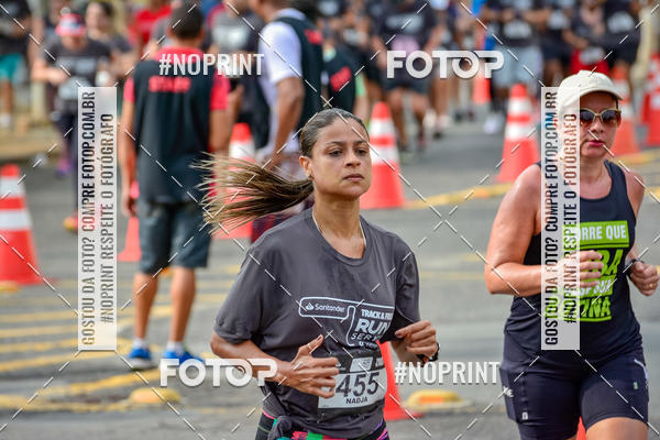 Buy your photos of the eventSantander Track&Field Run Series - Shopping da Bahia on Fotop