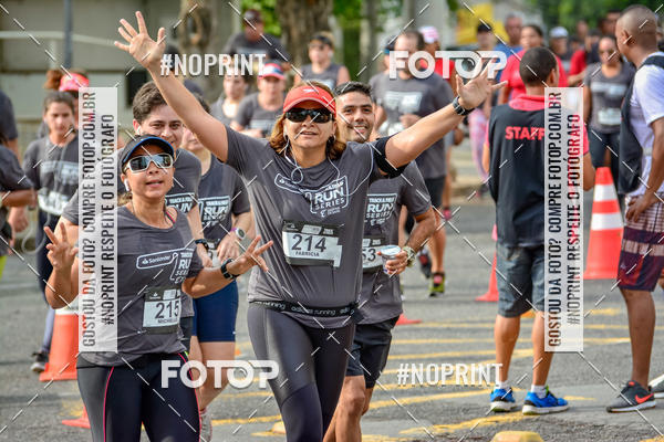 Buy your photos of the eventSantander Track&Field Run Series - Shopping da Bahia on Fotop