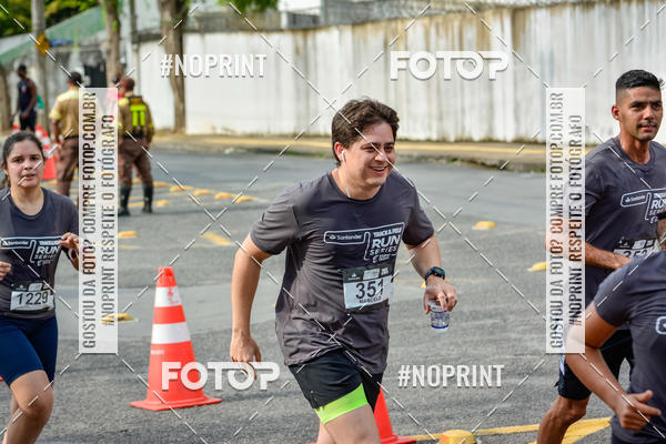 Buy your photos of the eventSantander Track&Field Run Series - Shopping da Bahia on Fotop