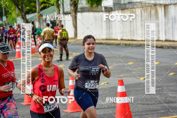 Buy your photos of the eventSantander Track&Field Run Series - Shopping da Bahia on Fotop