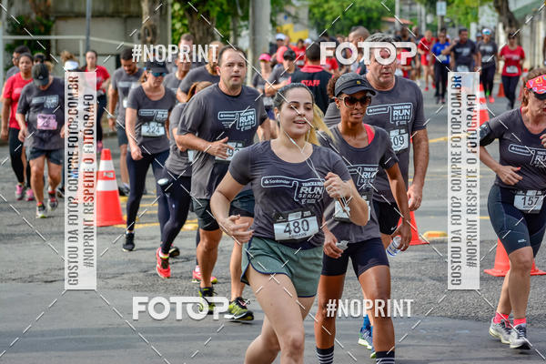 Achetez vos photos de l'�v�nementSantander Track&Field Run Series - Shopping da Bahia sur Fotop