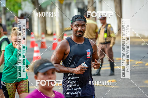 Achetez vos photos de l'�v�nementSantander Track&Field Run Series - Shopping da Bahia sur Fotop