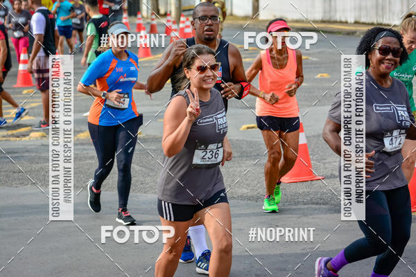 Achetez vos photos de l'�v�nementSantander Track&Field Run Series - Shopping da Bahia sur Fotop