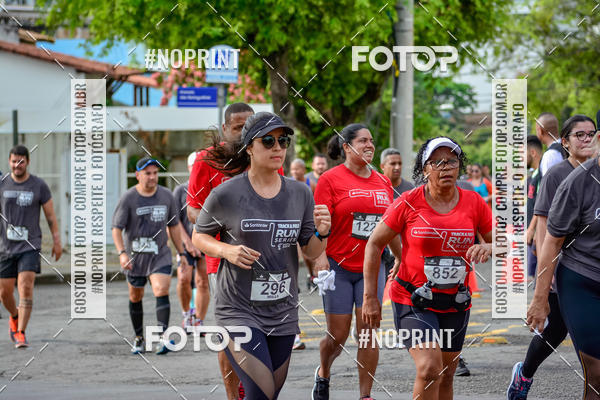 Buy your photos of the eventSantander Track&Field Run Series - Shopping da Bahia on Fotop