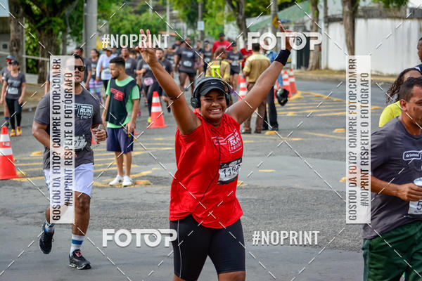 Compre suas fotos do eventoSantander Track&Field Run Series - Shopping da Bahia no Fotop