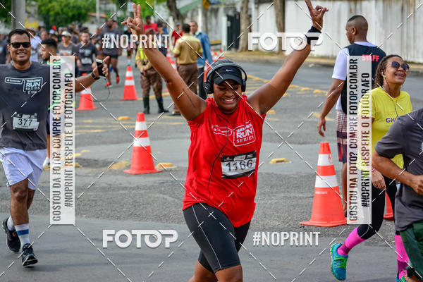 Compre suas fotos do eventoSantander Track&Field Run Series - Shopping da Bahia no Fotop