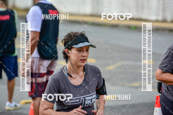 Compre suas fotos do eventoSantander Track&Field Run Series - Shopping da Bahia no Fotop