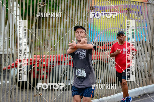 Compre suas fotos do eventoSantander Track&Field Run Series - Shopping da Bahia no Fotop