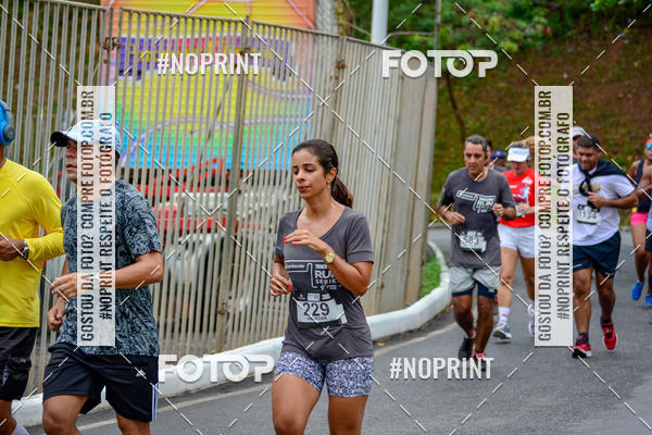 Compre suas fotos do eventoSantander Track&Field Run Series - Shopping da Bahia no Fotop