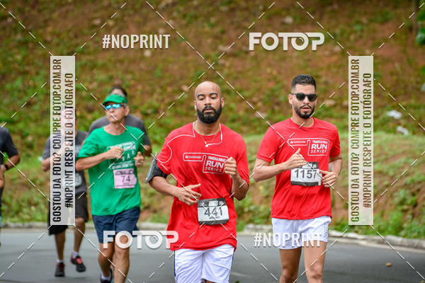 Compre suas fotos do eventoSantander Track&Field Run Series - Shopping da Bahia no Fotop
