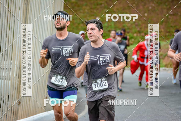 Compre suas fotos do eventoSantander Track&Field Run Series - Shopping da Bahia no Fotop
