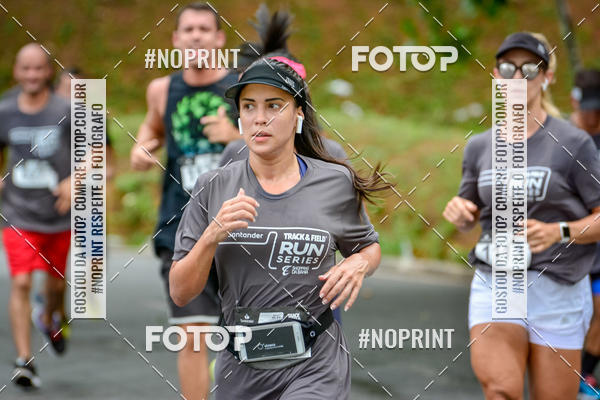 Buy your photos of the eventSantander Track&Field Run Series - Shopping da Bahia on Fotop