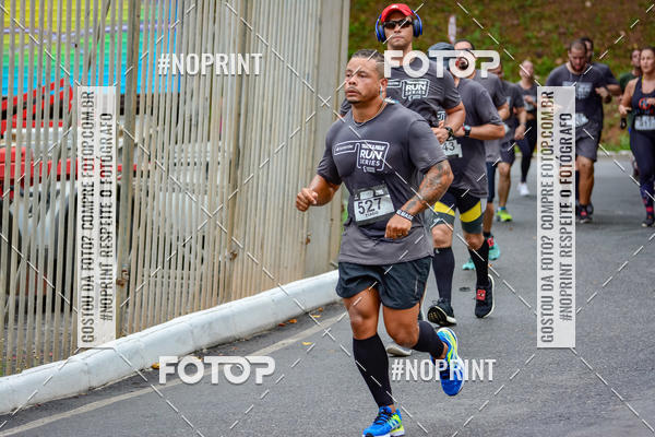 Buy your photos of the eventSantander Track&Field Run Series - Shopping da Bahia on Fotop
