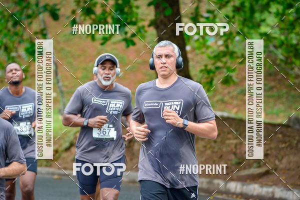 Buy your photos of the eventSantander Track&Field Run Series - Shopping da Bahia on Fotop