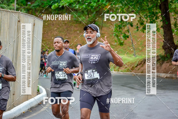 Buy your photos of the eventSantander Track&Field Run Series - Shopping da Bahia on Fotop