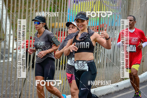 Buy your photos of the eventSantander Track&Field Run Series - Shopping da Bahia on Fotop