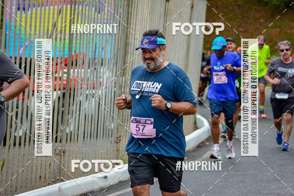 Buy your photos of the eventSantander Track&Field Run Series - Shopping da Bahia on Fotop