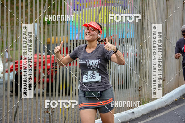 Buy your photos of the eventSantander Track&Field Run Series - Shopping da Bahia on Fotop