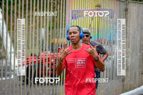 Buy your photos of the eventSantander Track&Field Run Series - Shopping da Bahia on Fotop