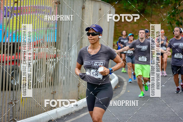 Buy your photos of the eventSantander Track&Field Run Series - Shopping da Bahia on Fotop