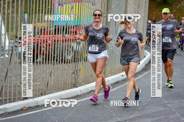 Buy your photos of the eventSantander Track&Field Run Series - Shopping da Bahia on Fotop