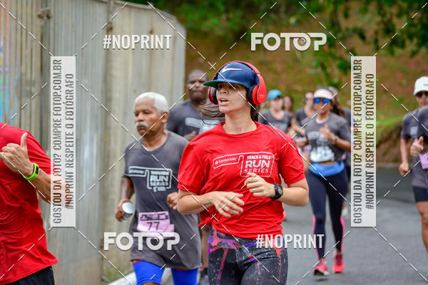 Buy your photos of the eventSantander Track&Field Run Series - Shopping da Bahia on Fotop