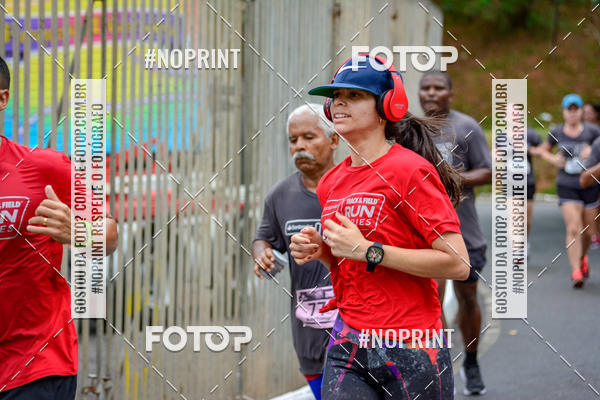 Buy your photos of the eventSantander Track&Field Run Series - Shopping da Bahia on Fotop