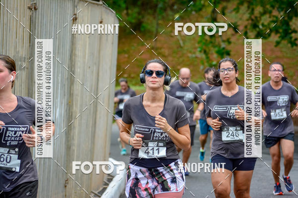 Buy your photos of the eventSantander Track&Field Run Series - Shopping da Bahia on Fotop