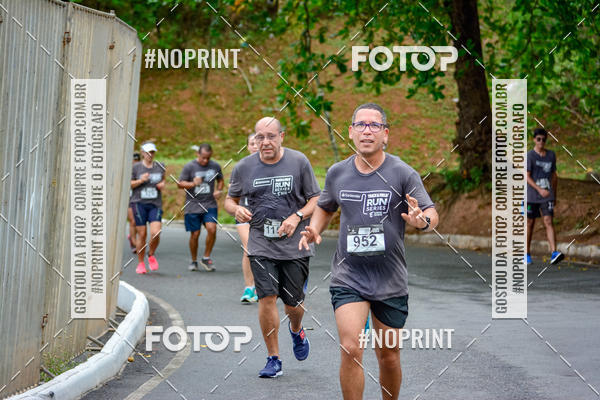 Buy your photos of the eventSantander Track&Field Run Series - Shopping da Bahia on Fotop