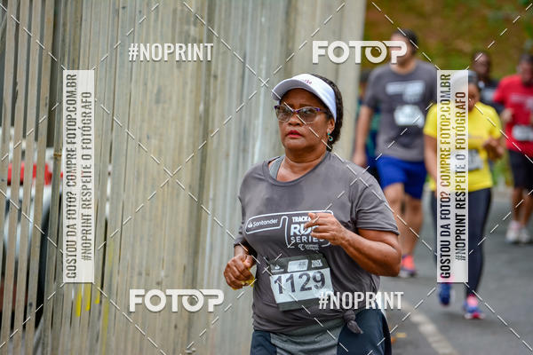 Buy your photos of the eventSantander Track&Field Run Series - Shopping da Bahia on Fotop