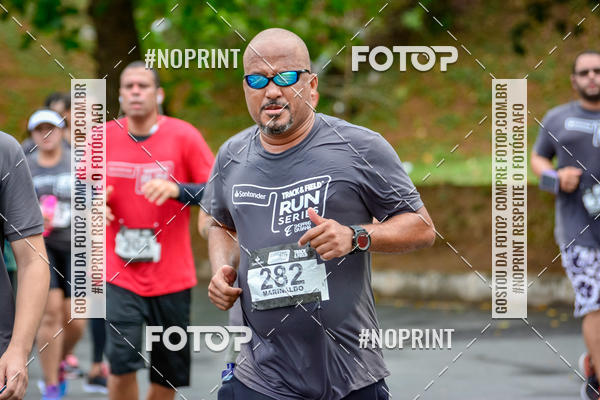 Buy your photos of the eventSantander Track&Field Run Series - Shopping da Bahia on Fotop