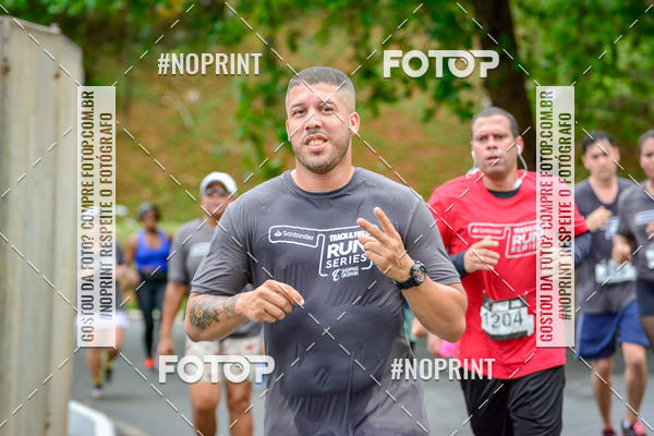 Buy your photos of the eventSantander Track&Field Run Series - Shopping da Bahia on Fotop