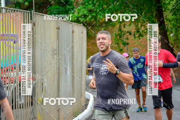 Buy your photos of the eventSantander Track&Field Run Series - Shopping da Bahia on Fotop