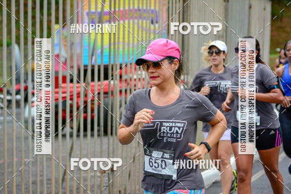 Buy your photos of the eventSantander Track&Field Run Series - Shopping da Bahia on Fotop