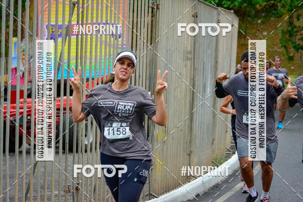 Buy your photos of the eventSantander Track&Field Run Series - Shopping da Bahia on Fotop