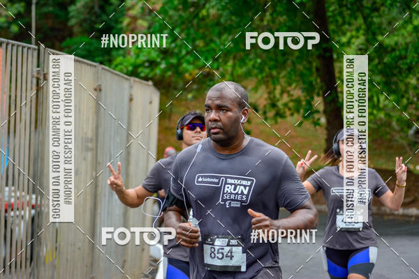 Buy your photos of the eventSantander Track&Field Run Series - Shopping da Bahia on Fotop