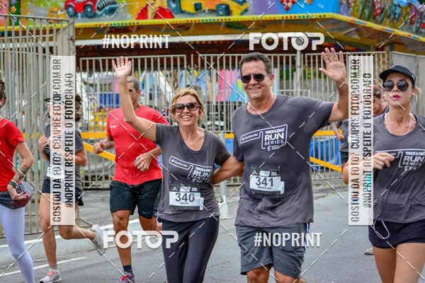 Buy your photos of the eventSantander Track&Field Run Series - Shopping da Bahia on Fotop