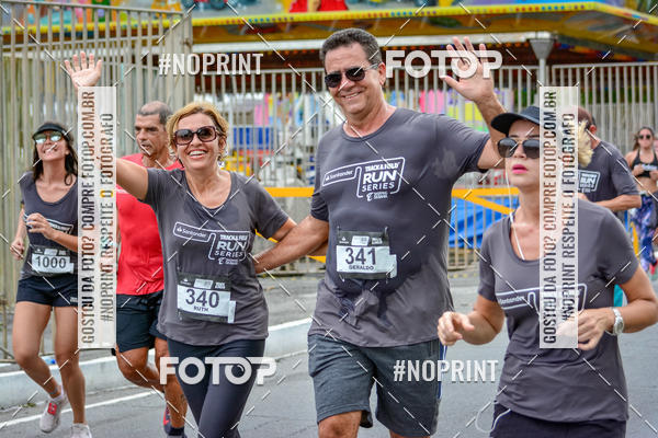 Buy your photos of the eventSantander Track&Field Run Series - Shopping da Bahia on Fotop
