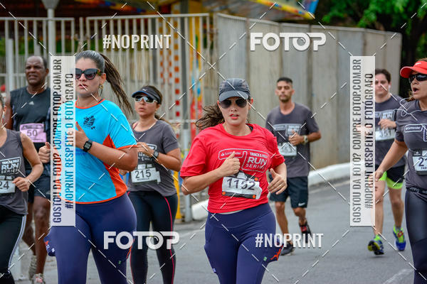 Buy your photos of the eventSantander Track&Field Run Series - Shopping da Bahia on Fotop