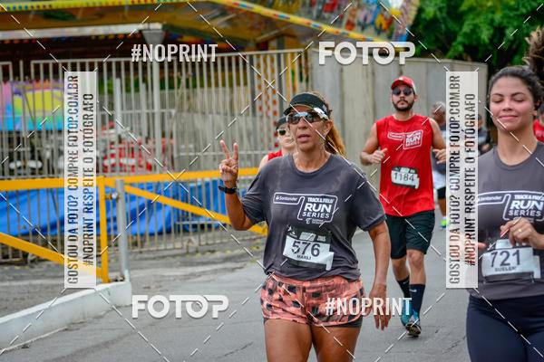 Buy your photos of the eventSantander Track&Field Run Series - Shopping da Bahia on Fotop