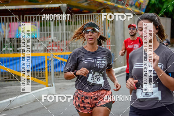 Buy your photos of the eventSantander Track&Field Run Series - Shopping da Bahia on Fotop