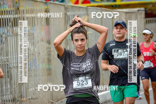 Buy your photos of the eventSantander Track&Field Run Series - Shopping da Bahia on Fotop