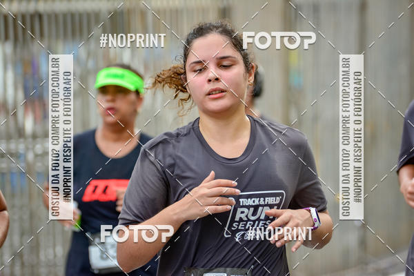 Buy your photos of the eventSantander Track&Field Run Series - Shopping da Bahia on Fotop