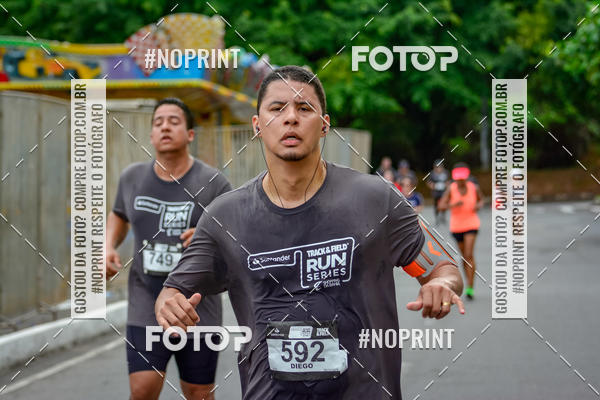 Buy your photos of the eventSantander Track&Field Run Series - Shopping da Bahia on Fotop