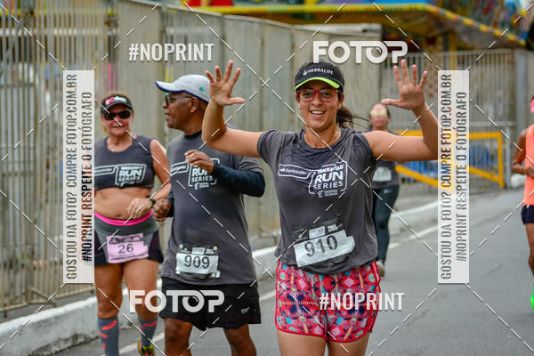 Buy your photos of the eventSantander Track&Field Run Series - Shopping da Bahia on Fotop