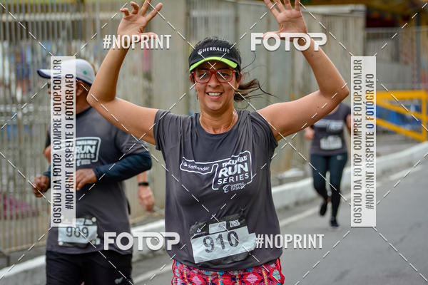 Buy your photos of the eventSantander Track&Field Run Series - Shopping da Bahia on Fotop