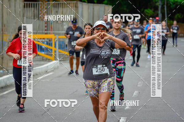 Buy your photos of the eventSantander Track&Field Run Series - Shopping da Bahia on Fotop