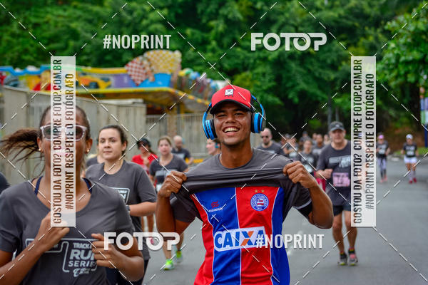 Buy your photos of the eventSantander Track&Field Run Series - Shopping da Bahia on Fotop