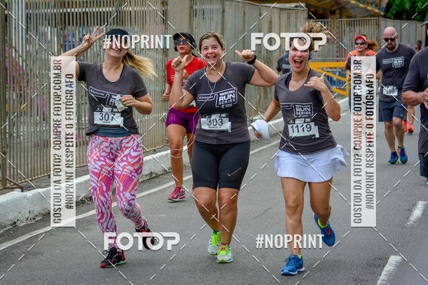 Buy your photos of the eventSantander Track&Field Run Series - Shopping da Bahia on Fotop